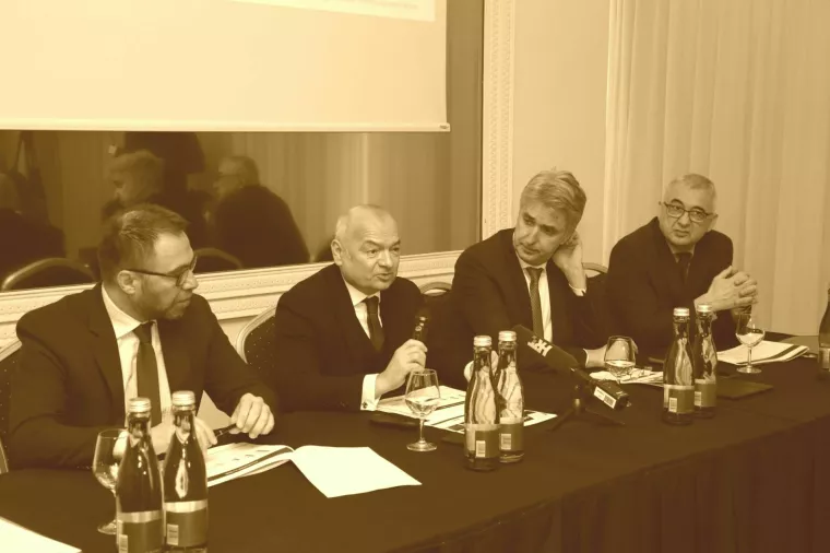 Kristijan Buk, Dubravko &Scaron;timac, Petar Vlaić i Damir Grbavac