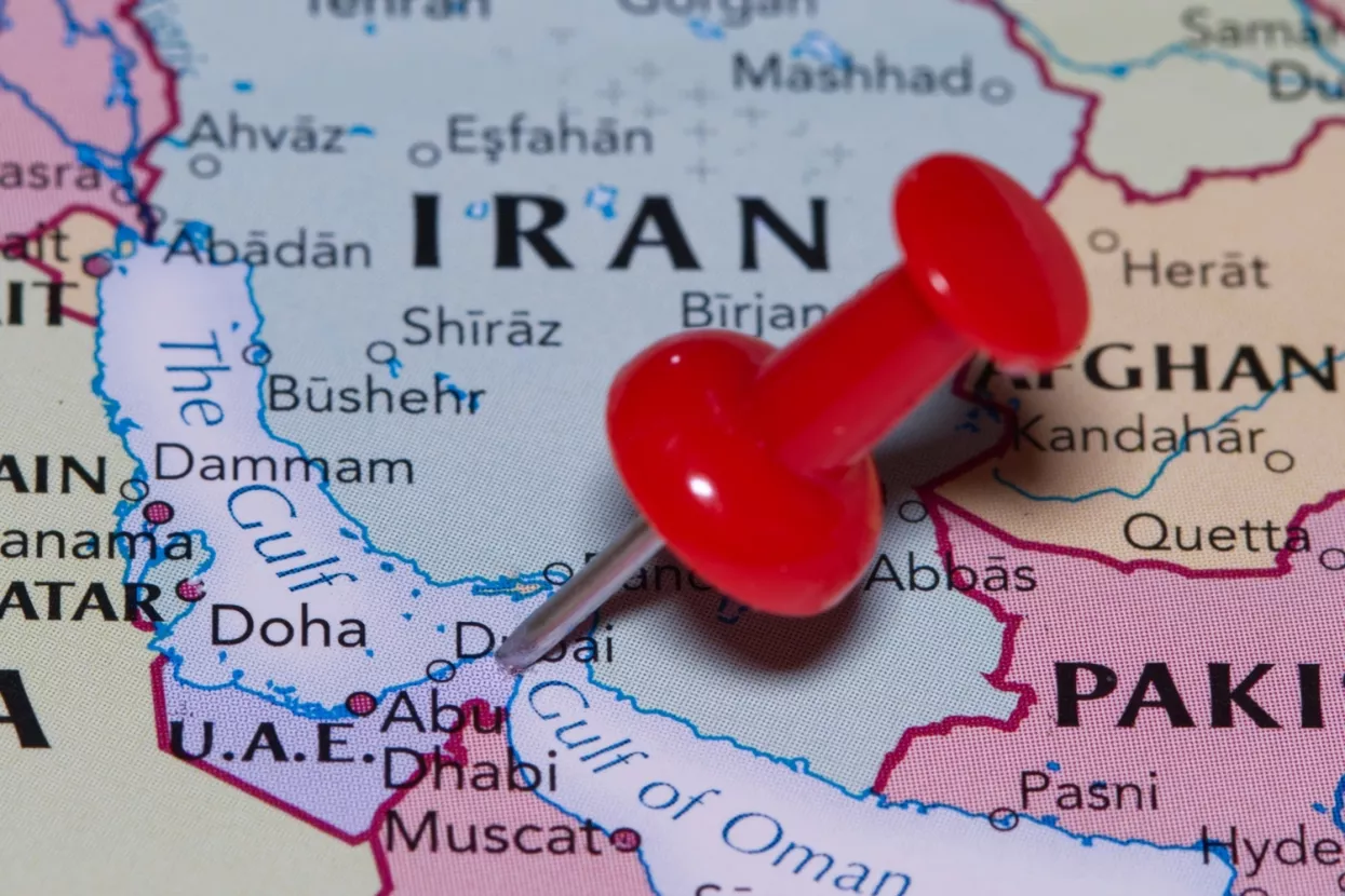 The Strait of Hormuz, Hormu&scaron;ki tjesnac