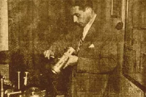 Konstruktor u svom birou (presnimka iz Večernjeg lista)