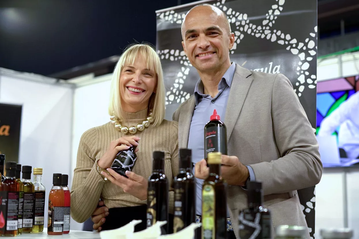 Pjer Zekan i Nata&scaron;a Zekan, Orgula