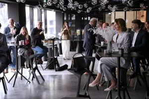 U hotelu Zonar održan je stručni brunch posvećen aktualnim temama iz područja umjetne inteligencije, upravljanja rizicima i digitalne transformacije