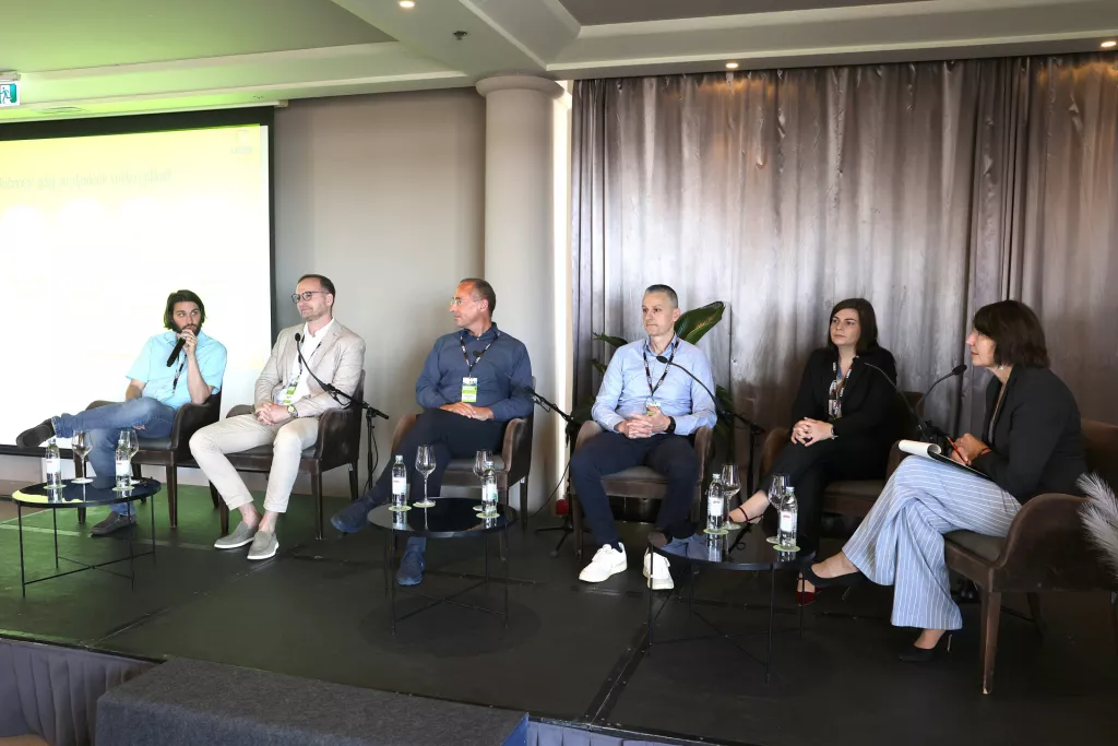 Investicijska konferencija, Okrugli stol 3: Aleksandar Gavrilović, Viktor Lučić, Davor Aničić, Tomislav Nikočević, Ivana Matanović i Gordana Gelečer