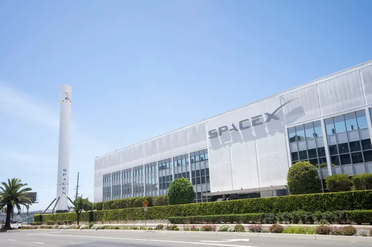 SpaceX, zgrada