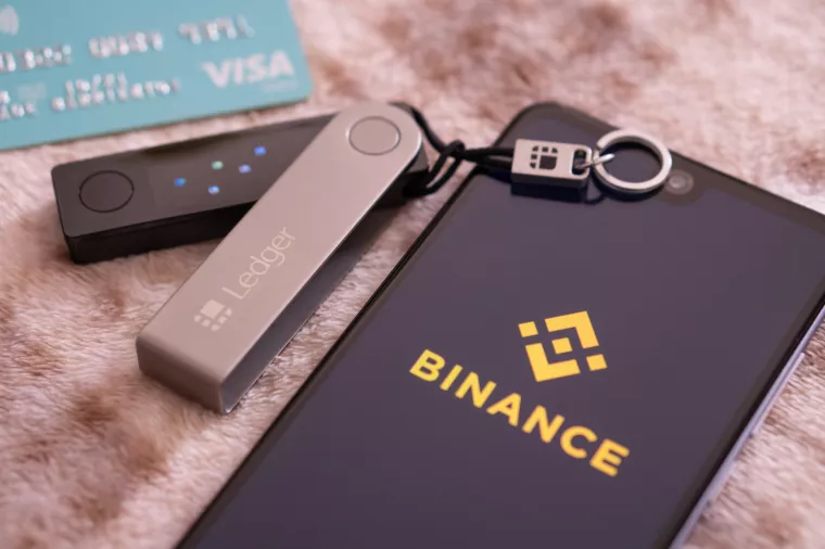 Binance logo 