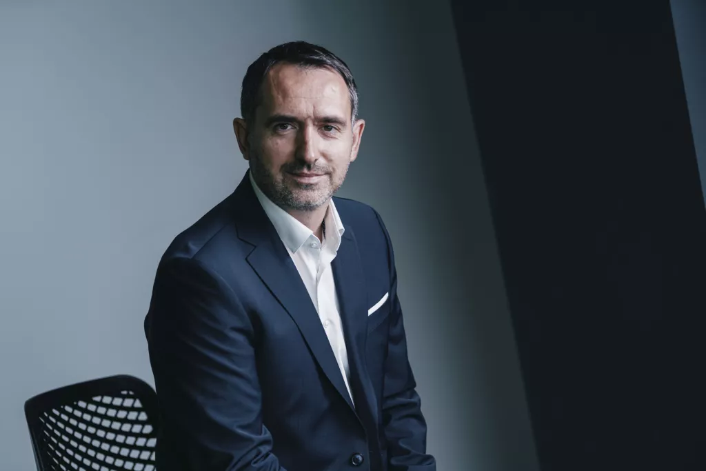 Božo &Scaron;aravanja, Wiener osiguranje