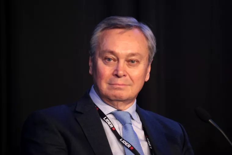 10. SUSRET GUVERNERA I BANKARA REGIJE, bankari - panel Zdenko Adrović,