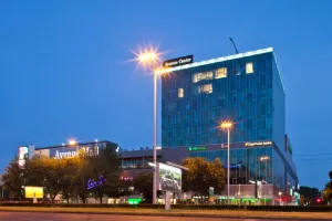 Avenue Mall