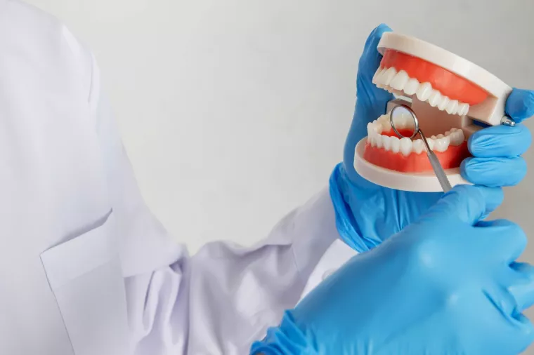 dentalna medicina, zubar