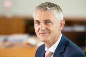  Gordan Kolak