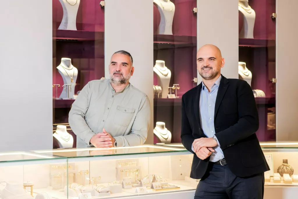 Tomislav i Hrvoje Prahir, Uprava Prahira/ Tomislav and Hrvoje Prahir, Prahir's Management  