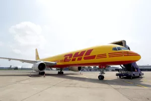 DHL avion