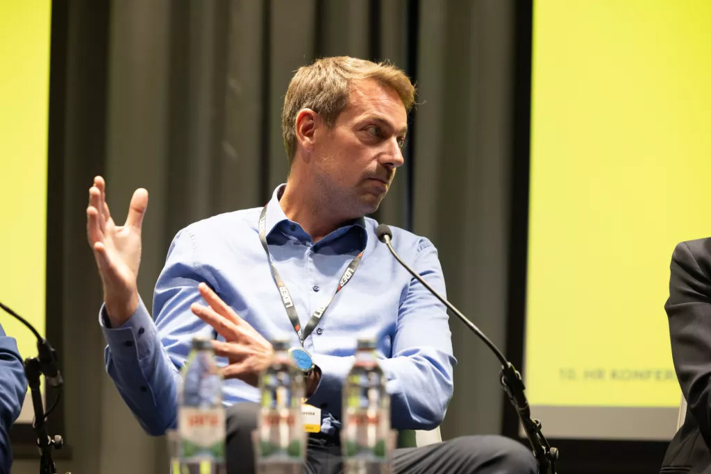10. HR konferencija.1. panel- Od AI alata do AI organizacije:Marko Jakovina