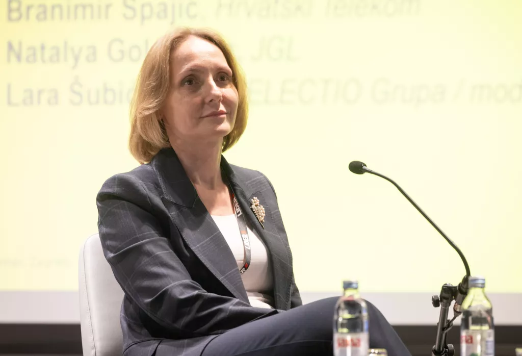 10. HR konferencija6. panel- HR strategija vodećih poslodavaca:Natalya Golovkina