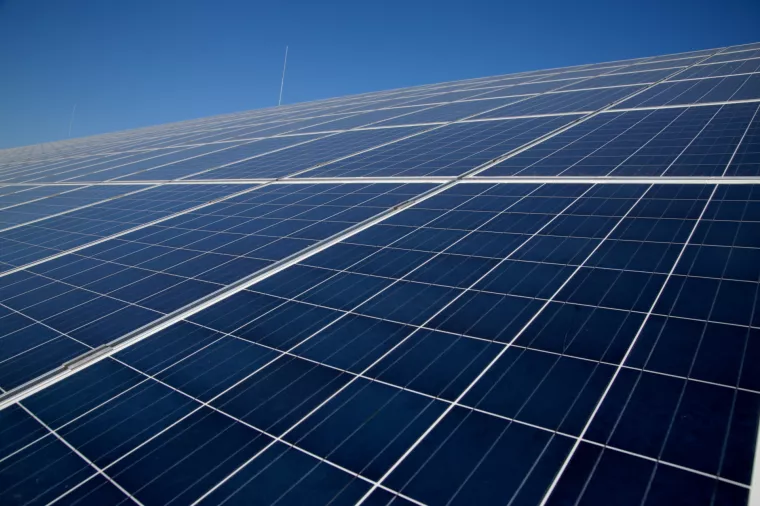 Solarni paneli, solarna elektrana 