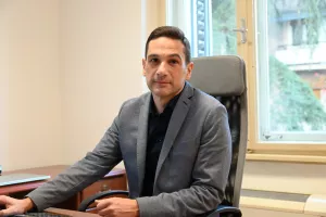 Prof. dr. sc. Goran Vukelić,