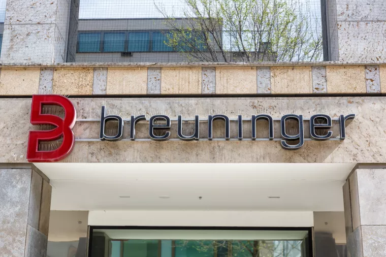 breuninger logo