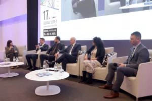 48 sati 2025. Okrugli stol Prostorni planovi nove generacije i sredstva iz EU fondova: Gordana Gelenčer, Dario Zurovec, Vlatko Roland, Branko Bačić, Dubravka Lubina i Juraj Čo&scaron;ić